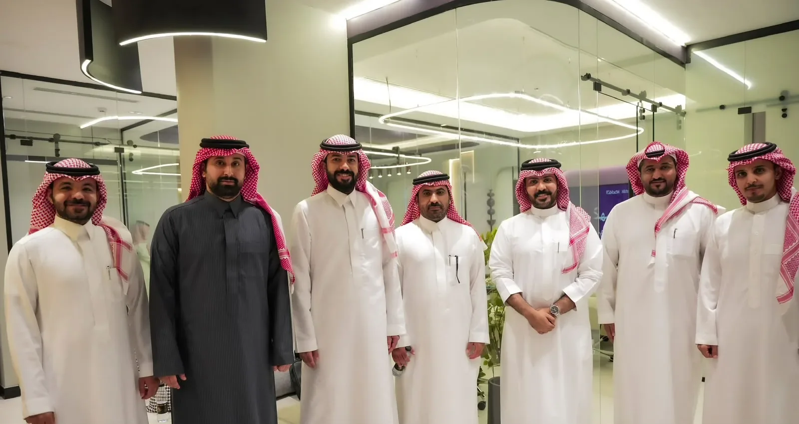 الفريق والضيوف